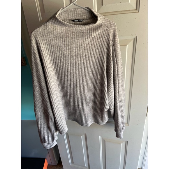 Funnel Neck Long Sleeve Tee (Large) (Grey) - Picture 4 of 4